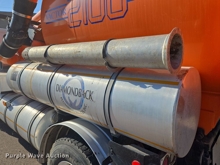 image for item DT5390 2002 International 2554 sewer jetter truck