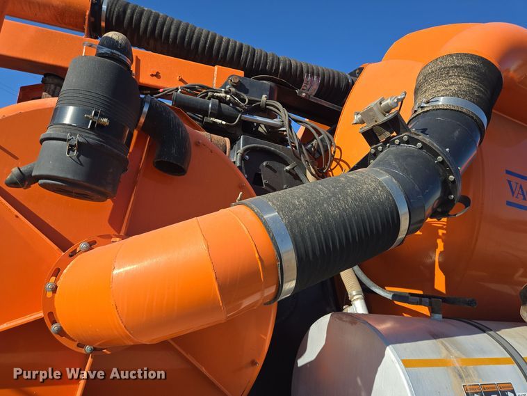 image for item DT5390 2002 International 2554 sewer jetter truck