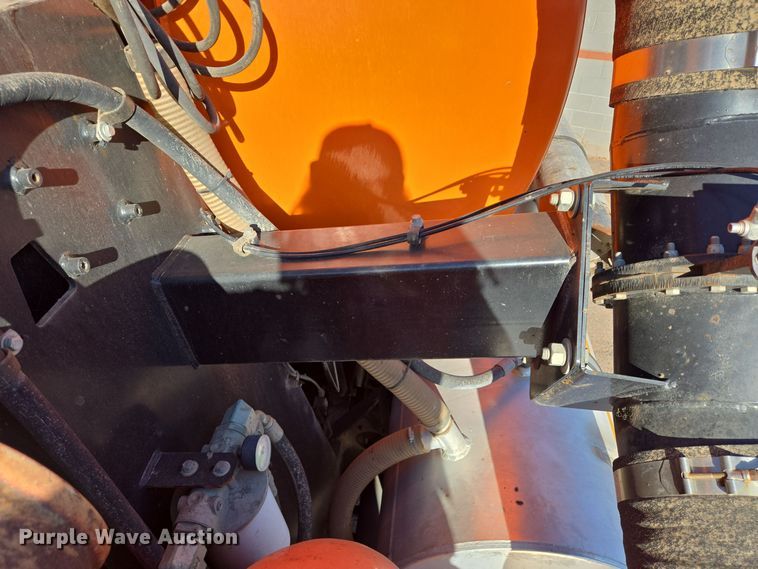 image for item DT5390 2002 International 2554 sewer jetter truck