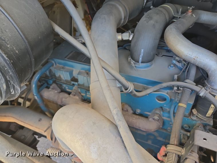 image for item DT5390 2002 International 2554 sewer jetter truck