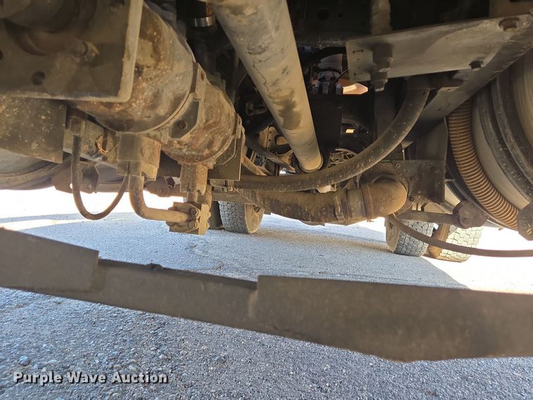 image for item DT5390 2002 International 2554 sewer jetter truck