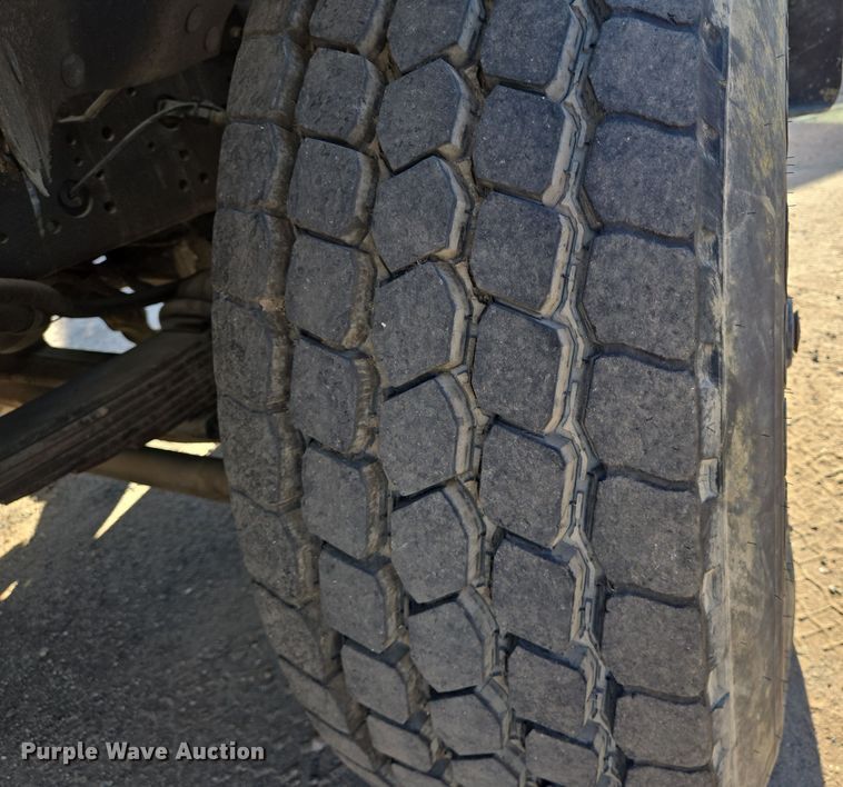 image for item DT5390 2002 International 2554 sewer jetter truck