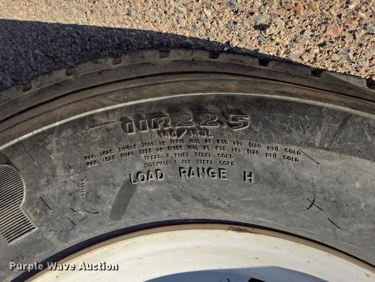 image for item DT5390 2002 International 2554 sewer jetter truck