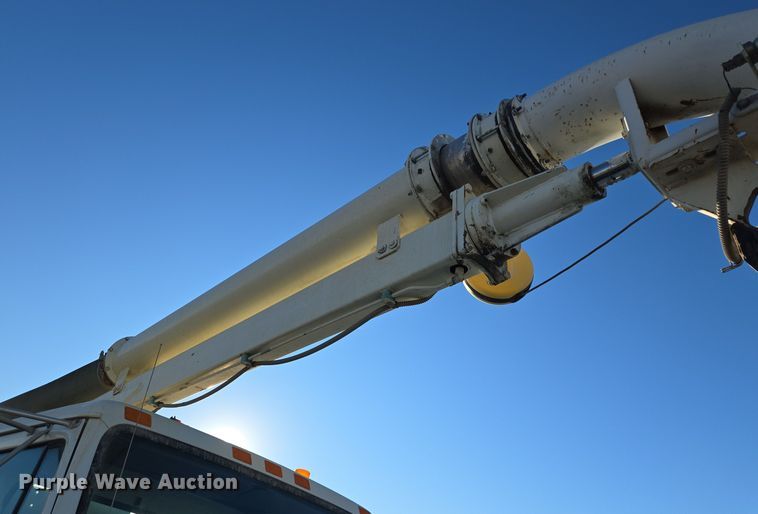 image for item DT5395 2001 International 2554 4X2 sewer jetter truck