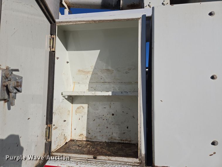 image for item DT5395 2001 International 2554 4X2 sewer jetter truck