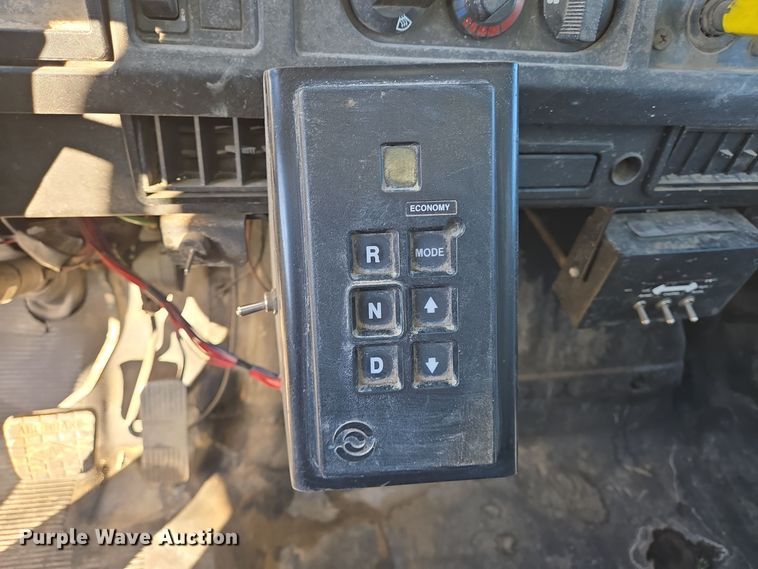 image for item DT5395 2001 International 2554 4X2 sewer jetter truck