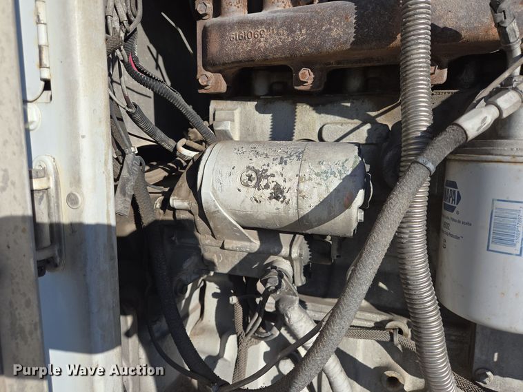 image for item DT5395 2001 International 2554 4X2 sewer jetter truck