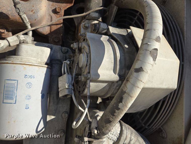 image for item DT5395 2001 International 2554 4X2 sewer jetter truck