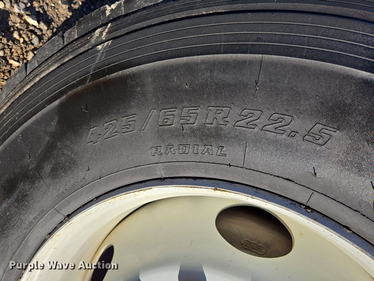 image for item DT5395 2001 International 2554 4X2 sewer jetter truck