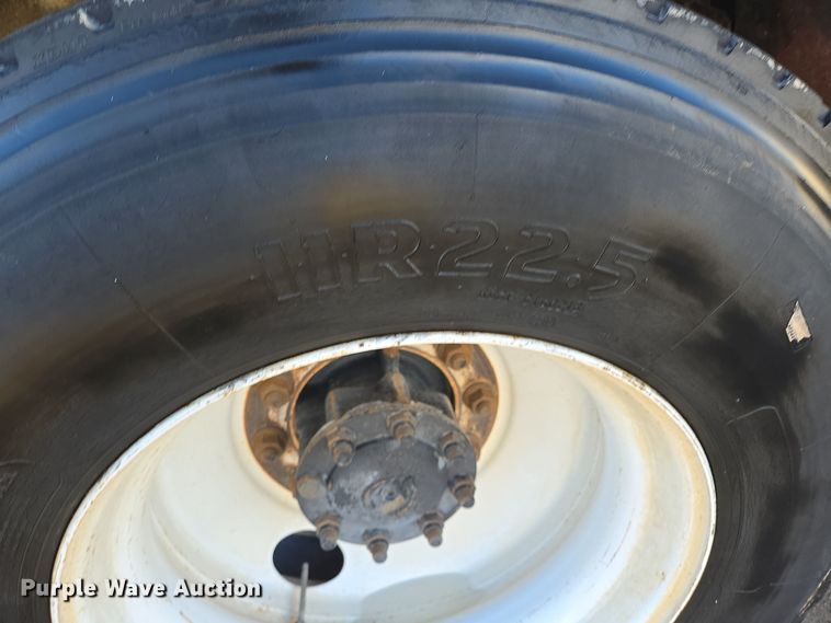 image for item DT5395 2001 International 2554 4X2 sewer jetter truck