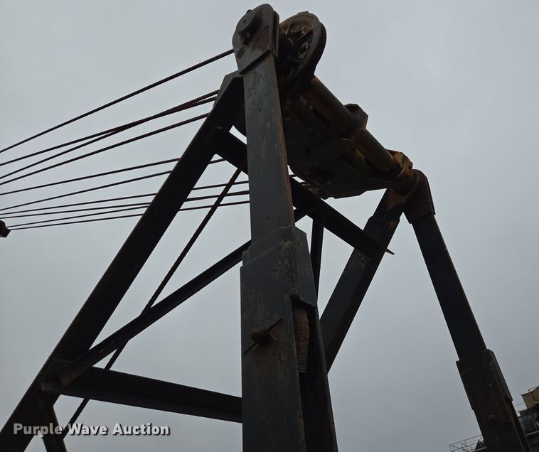 image for item DT5398 1973 American 4260 crane