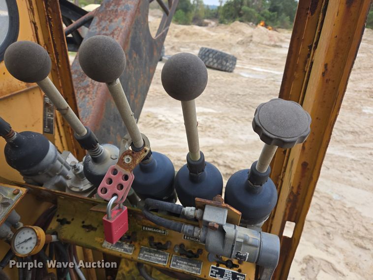 image for item DT5398 1973 American 4260 crane