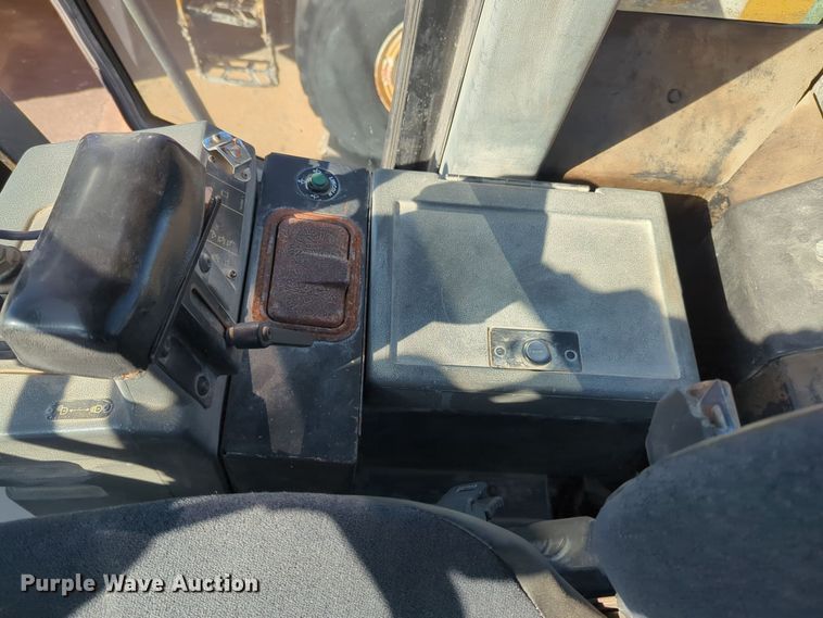 image for item DT6555 1999 Caterpillar 950G wheel loader