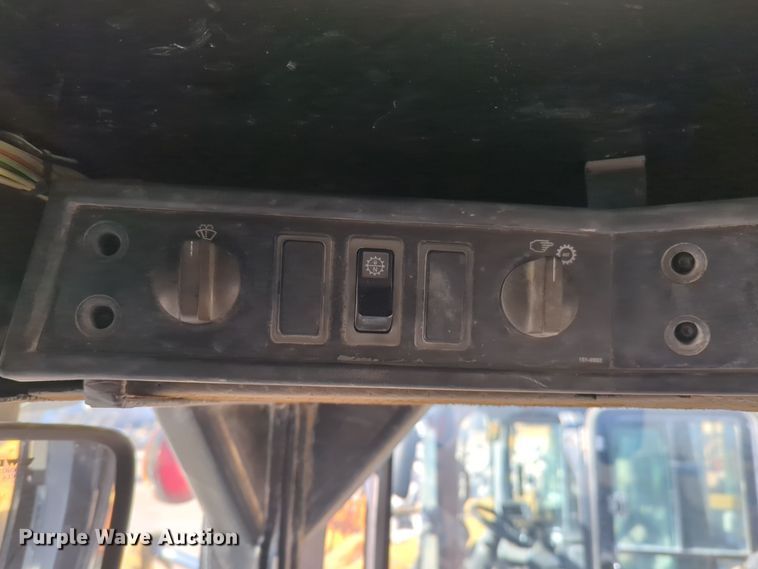 image for item DT6555 1999 Caterpillar 950G wheel loader