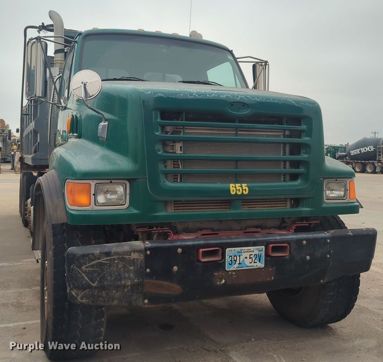 image for item DT6558 2005 Sterling L9500 dump truck