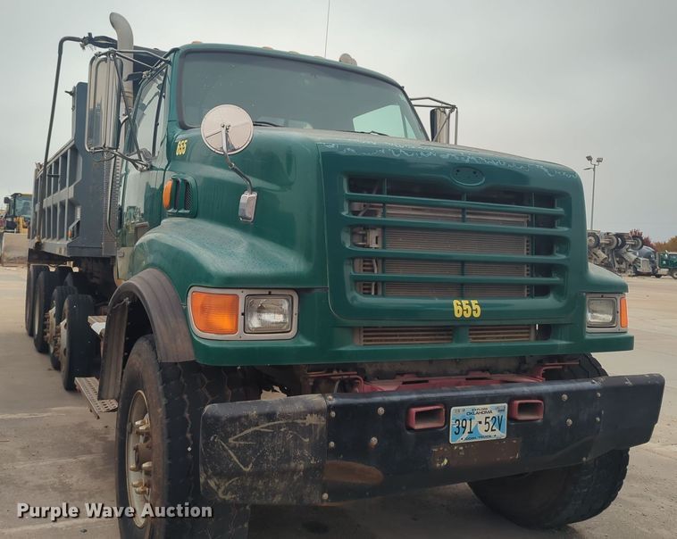 image for item DT6558 2005 Sterling L9500 dump truck