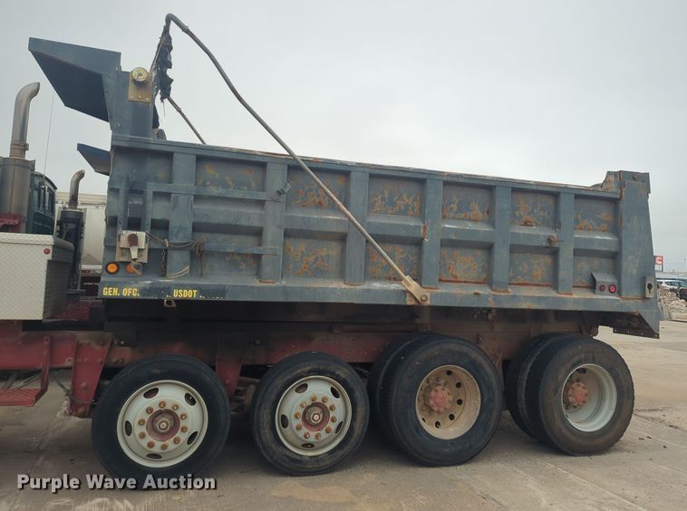 image for item DT6558 2005 Sterling L9500 dump truck
