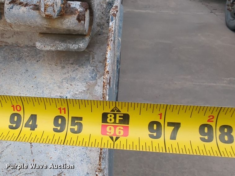 image for item DT6558 2005 Sterling L9500 dump truck