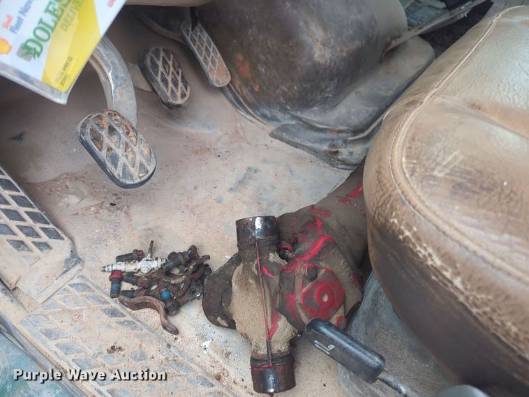 image for item DT6558 2005 Sterling L9500 dump truck