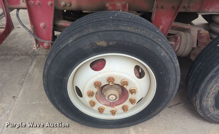 image for item DT6558 2005 Sterling L9500 dump truck