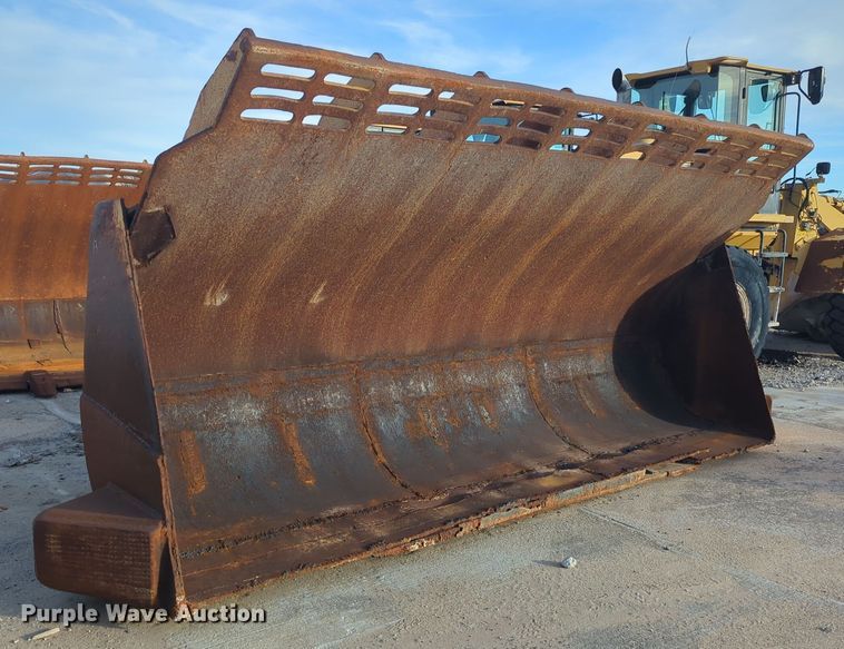 image for item DT6577 Caterpillar 990 Series wheel loader bucket
