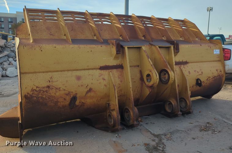 image for item DT6577 Caterpillar 990 Series wheel loader bucket