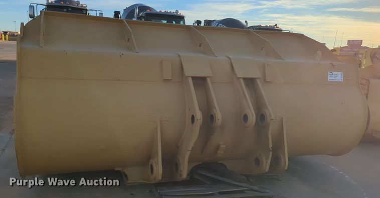 image for item DT6582 Caterpillar wheel loader bucket