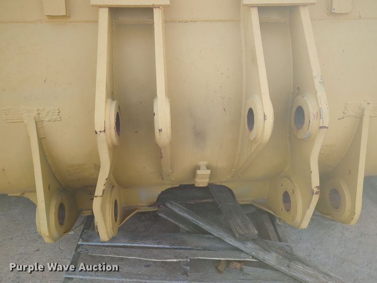 image for item DT6582 Caterpillar wheel loader bucket