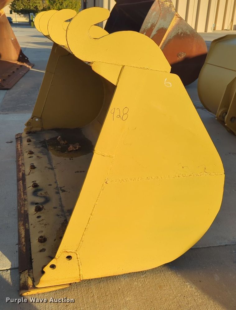 image for item DT6583 Caterpillar wheel loader bucket