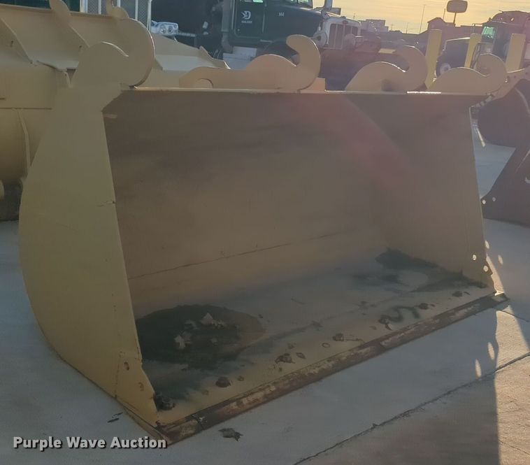 image for item DT6583 Caterpillar wheel loader bucket