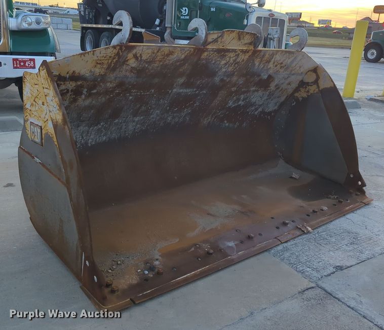 image for item DT6585 Caterpillar wheel loader bucket