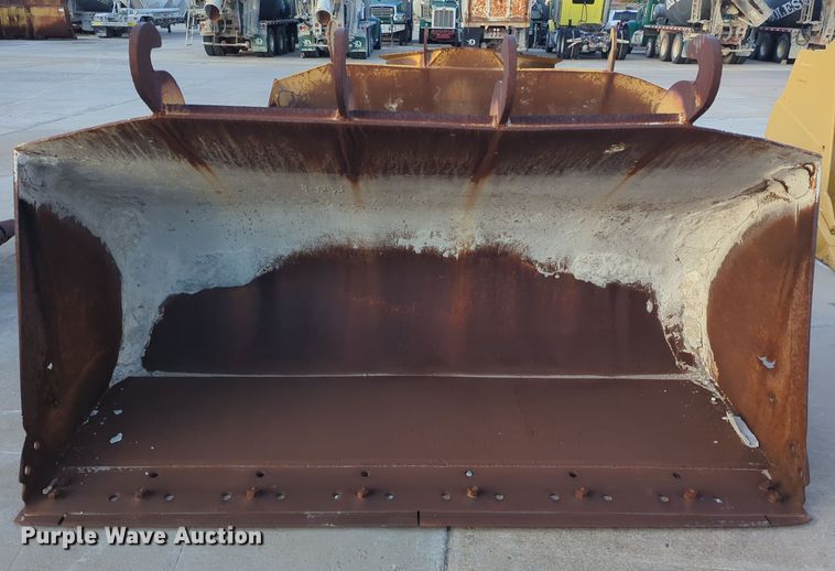 image for item DT6586 Caterpillar wheel loader bucket