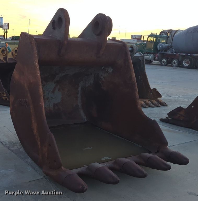 image for item DT6588 Esco excavator bucket