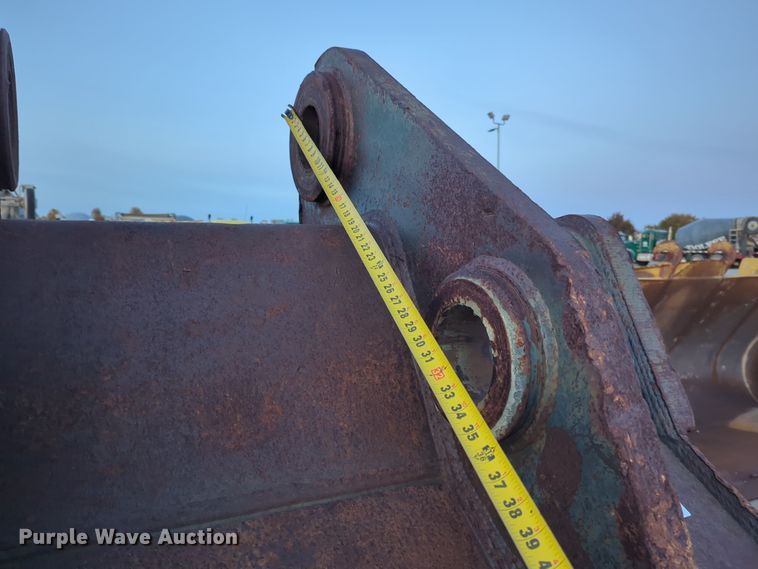 image for item DT6588 Esco excavator bucket