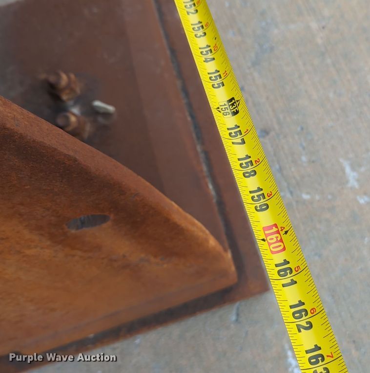 image for item DT6592 D&E wheel loader bucket