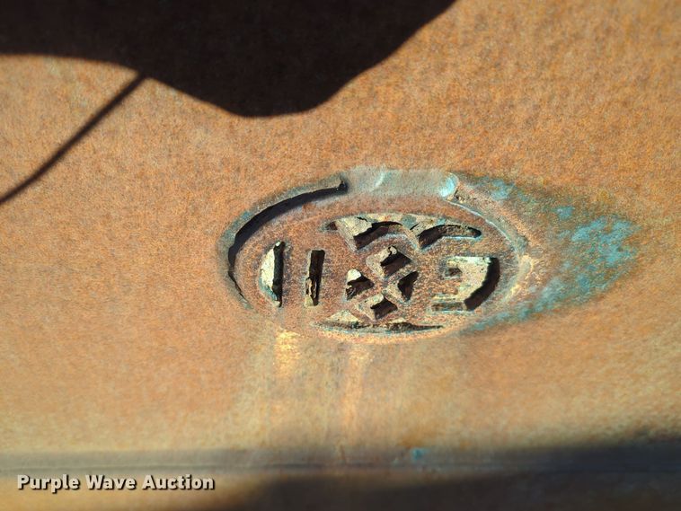 image for item DT6592 D&E wheel loader bucket