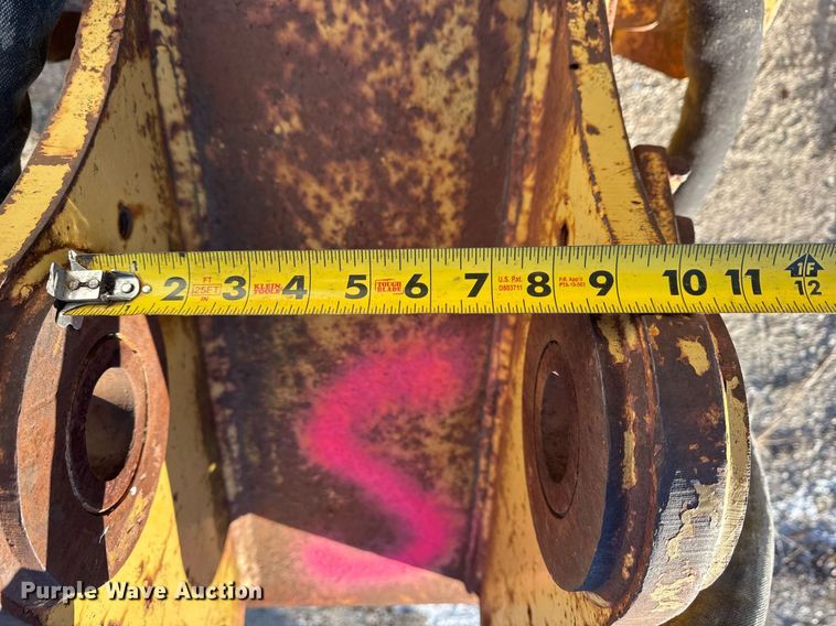 image for item DU3250 Excavator plate compactor