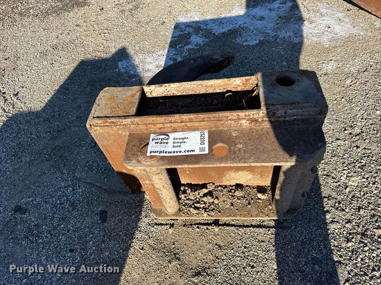 image for item DU3253 Excavator ripper tooth