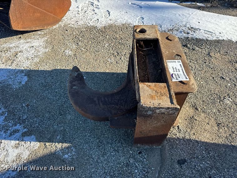 image for item DU3253 Excavator ripper tooth