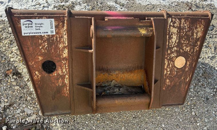 image for item DU3257 Excavator bucket