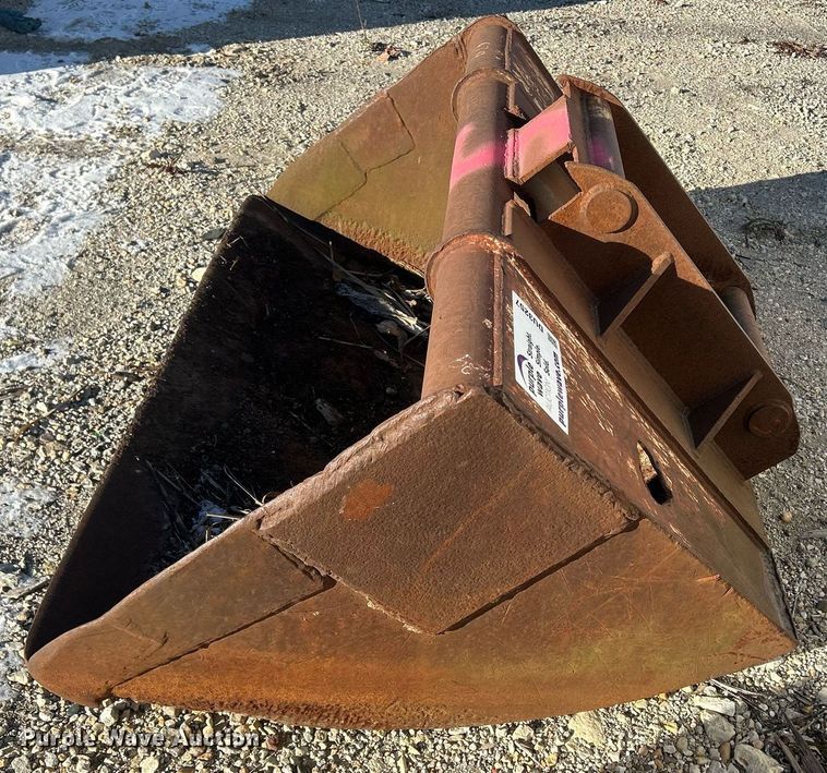 image for item DU3257 Excavator bucket