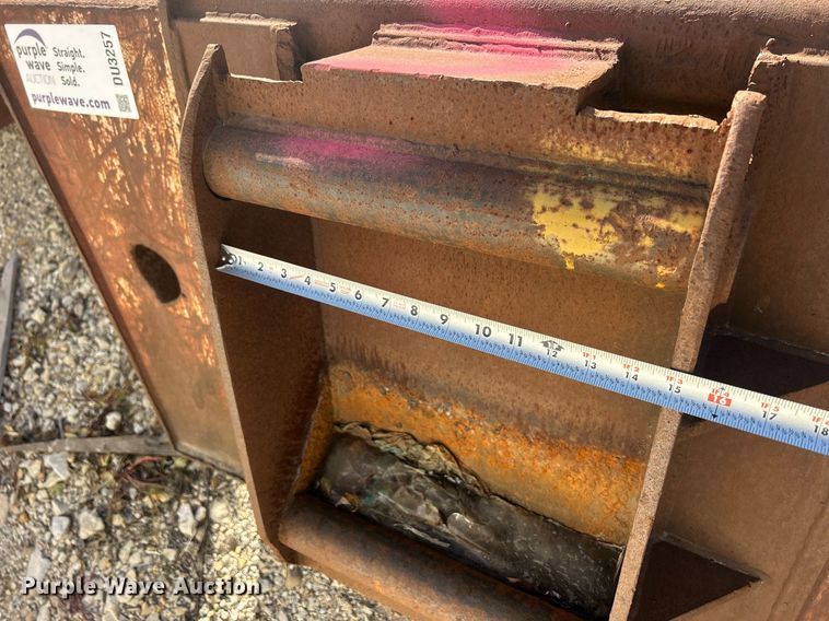 image for item DU3257 Excavator bucket