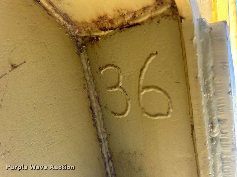 image for item DU3261 CF excavator bucket