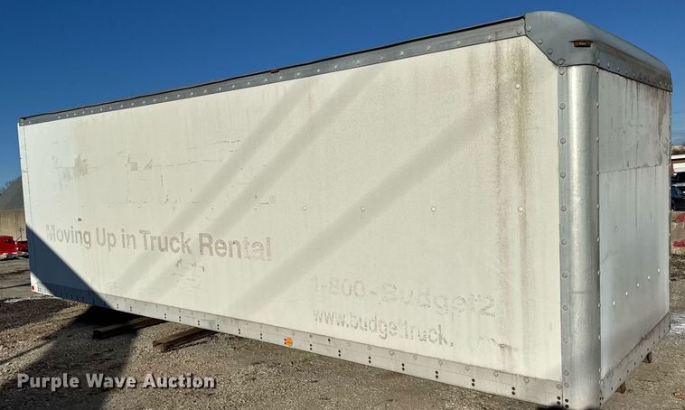 image for item DU3265 2004 Utilimaster box bed