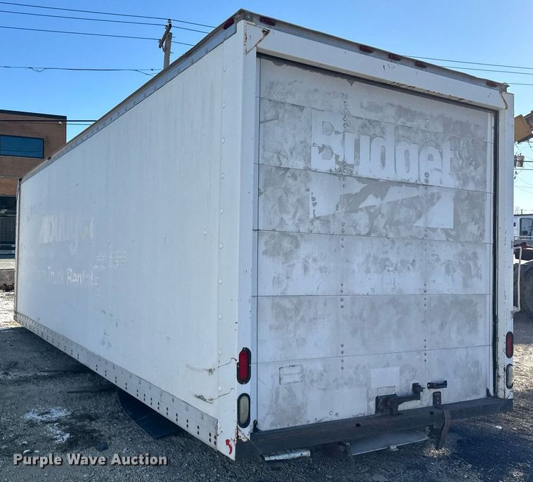 image for item DU3265 2004 Utilimaster box bed