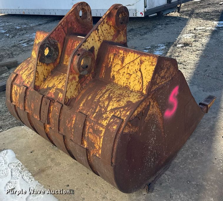 image for item DU3267 Excavator bucket