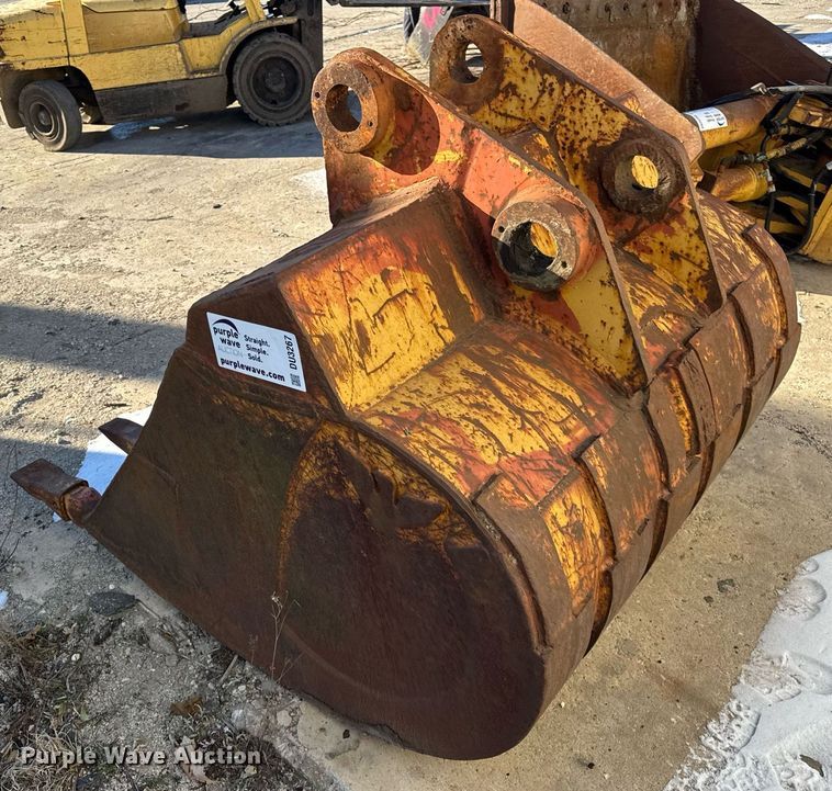 image for item DU3267 Excavator bucket
