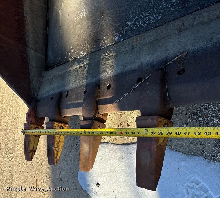 image for item DU3267 Excavator bucket