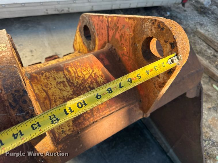 image for item DU3267 Excavator bucket