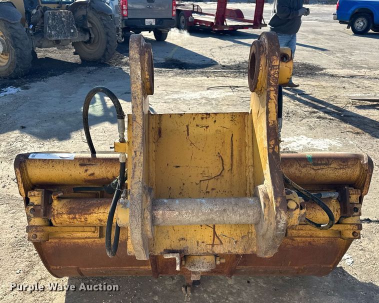 image for item DU3268 Excavator bucket
